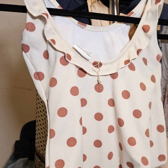 Zara White and Red Textured One Piece Swimsuit - Picture 2 of 7